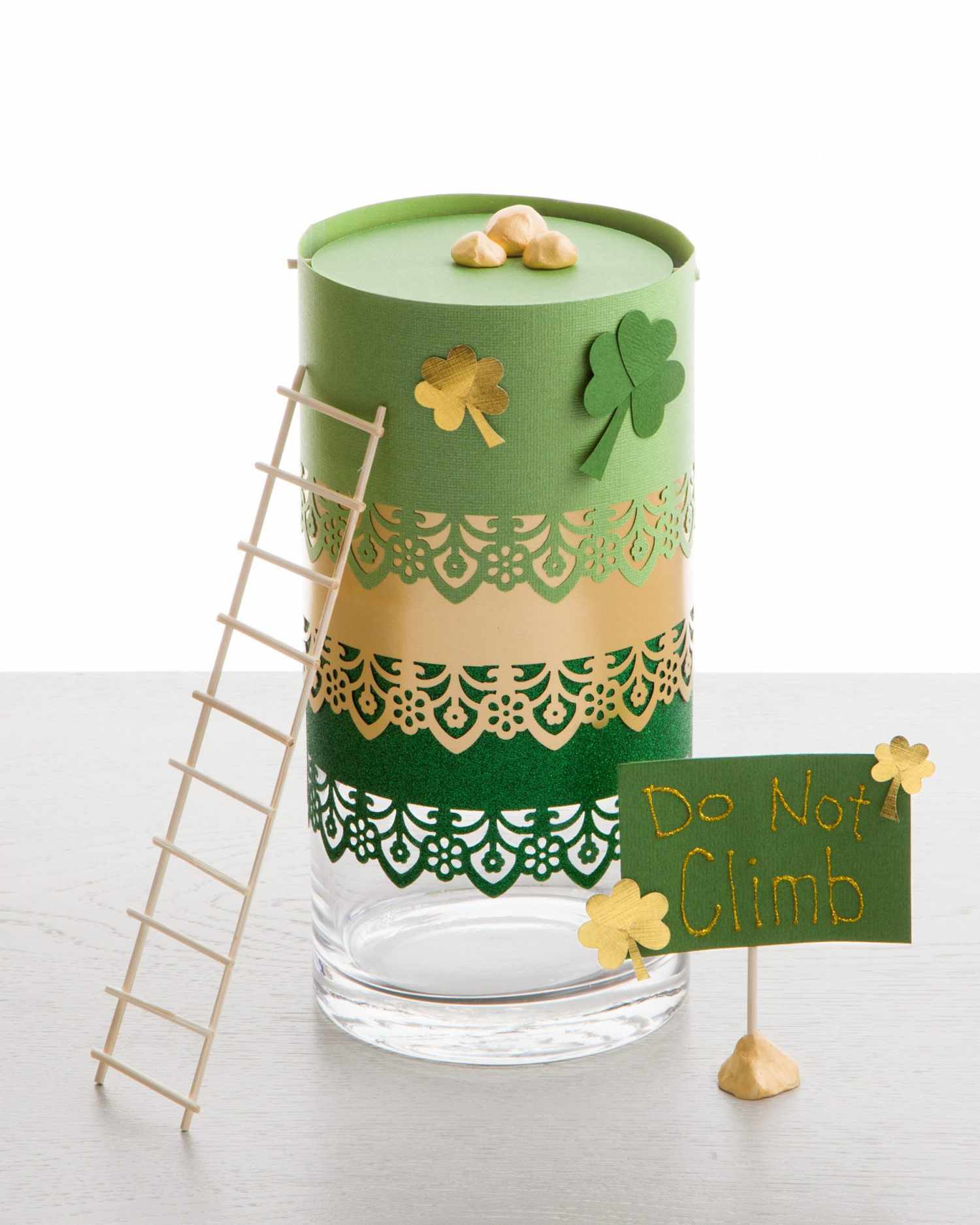 15 St. Patrick’s Day Decoration Ideas You Can DIY